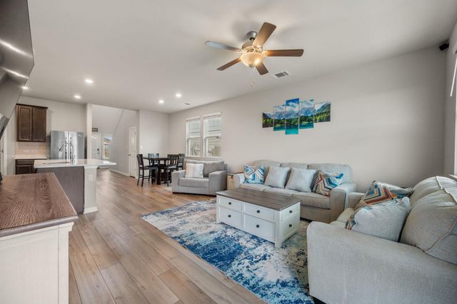 133 Outlaw DR, Liberty Hill, TX 78642