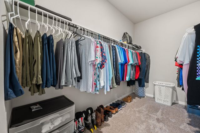 133 Outlaw DR, Liberty Hill, TX 78642