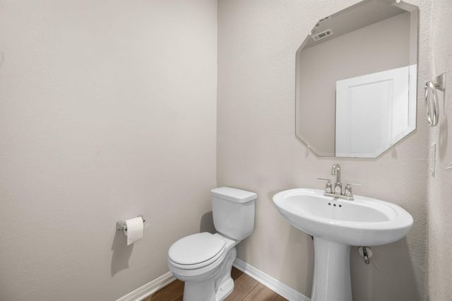 133 Outlaw DR, Liberty Hill, TX 78642