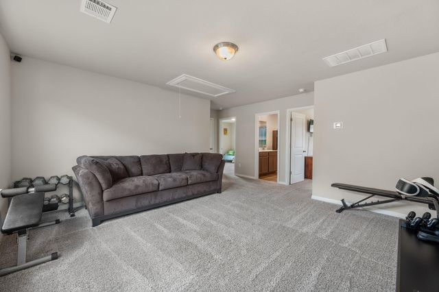 133 Outlaw DR, Liberty Hill, TX 78642