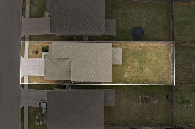 133 Outlaw DR, Liberty Hill, TX 78642