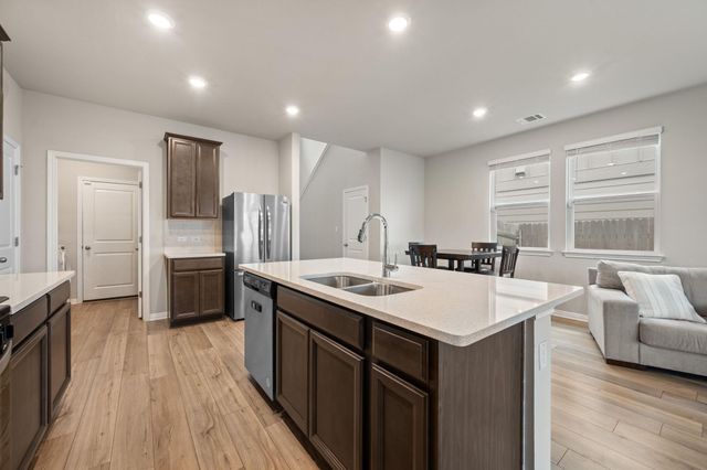 133 Outlaw DR, Liberty Hill, TX 78642