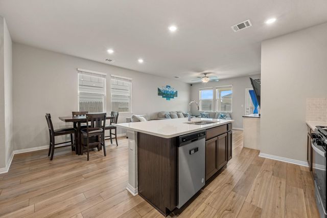 133 Outlaw DR, Liberty Hill, TX 78642