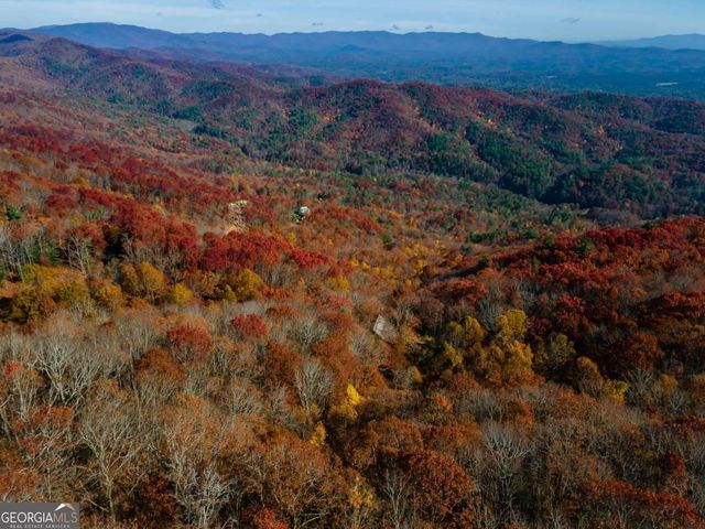 36 Utana Bluffs Trail, Ellijay, GA 30540