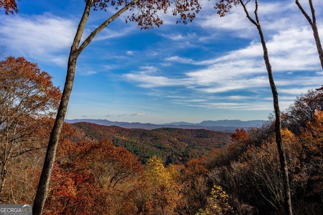 36 Utana Bluffs Trail, Ellijay, GA 30540