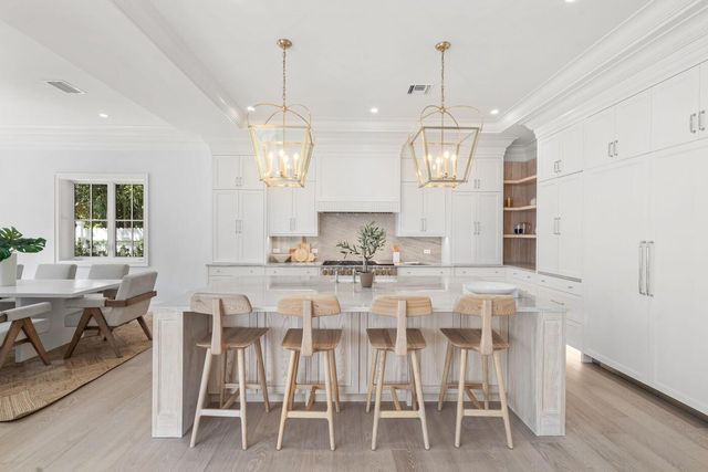 5528 Hibiscus Road, Jupiter, FL 33458