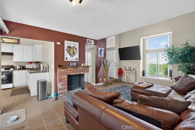 1974 E Lynwood Drive 10E, San Bernardino, CA 92404