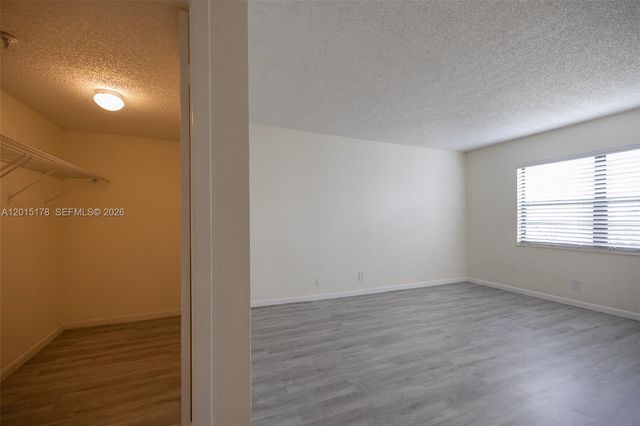 9235 SW 8th St 403, Boca Raton, FL 33428