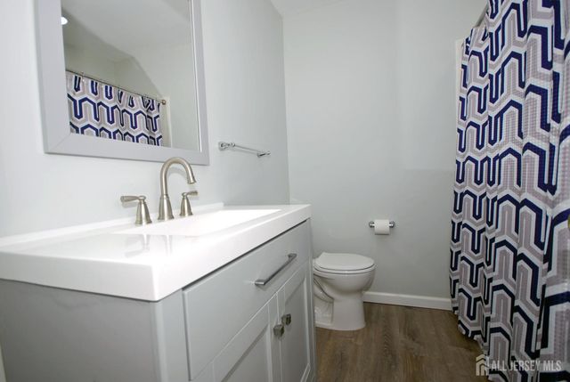 21 Rosewood Court, Sayreville, NJ 08872