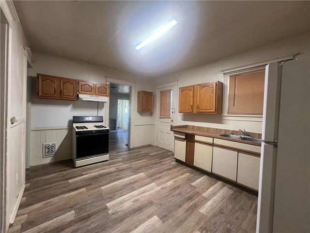 5 Saint Jacob St, Rochester, NY 14621
