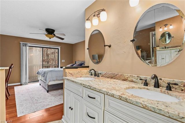 1916 Chateau Ridge, Winston-salem, NC 27103