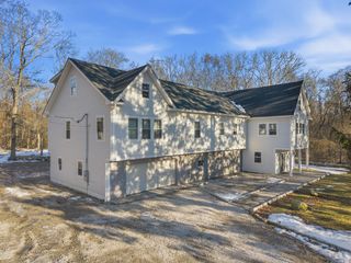 270 Brayton Road, Tiverton, RI 02878