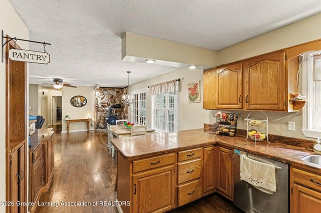 471 Windrock Lane, Dimondale, MI 48821