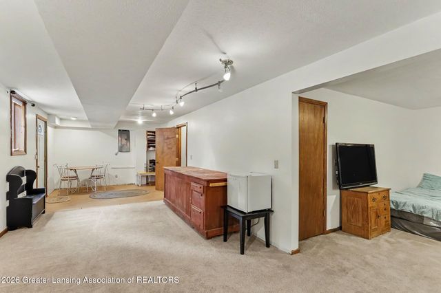 471 Windrock Lane, Dimondale, MI 48821