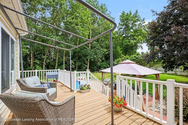 471 Windrock Lane, Dimondale, MI 48821