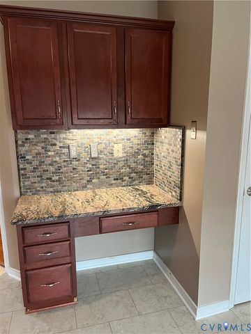 9901 Ethens Castle Dr, Chester, VA 23831