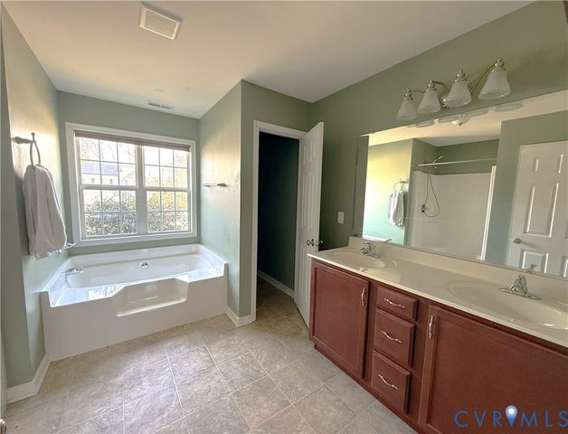 9901 Ethens Castle Dr, Chester, VA 23831