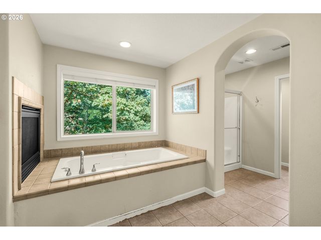1633 Sw JOSHUA St, Portland, OR 97219