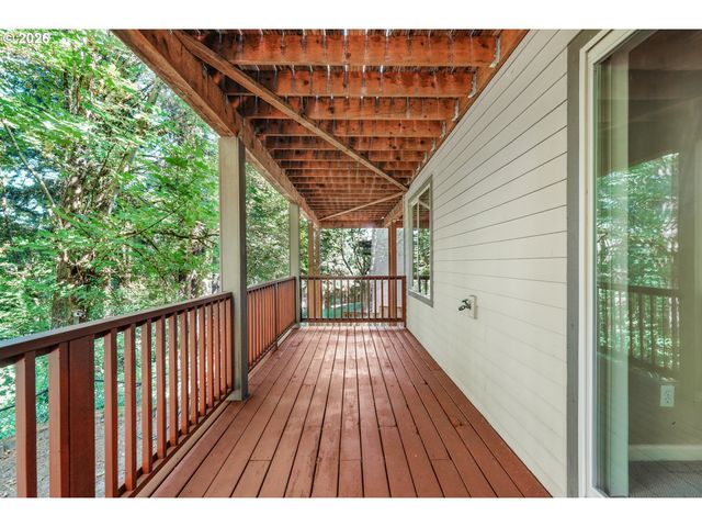 1633 Sw JOSHUA St, Portland, OR 97219