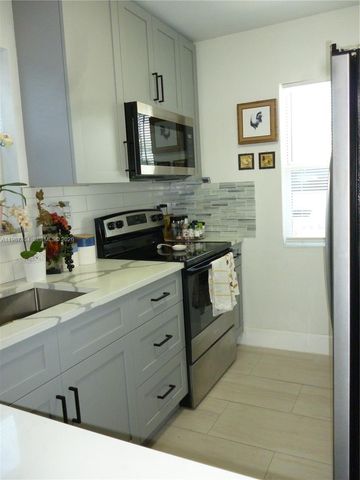 19372 SW 119th Ct, Miami, FL 33177