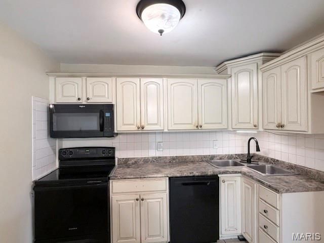 1115 Appleseed Lane A, Olivette, MO 63132