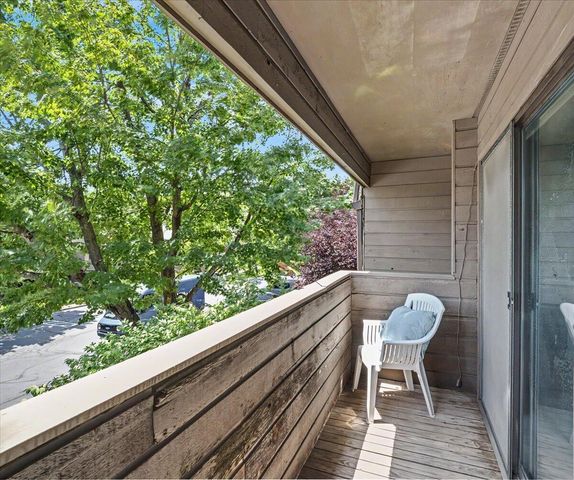 750 Shaker Drive 707, Lexington, KY 40504