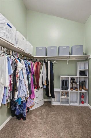 750 Shaker Drive 707, Lexington, KY 40504