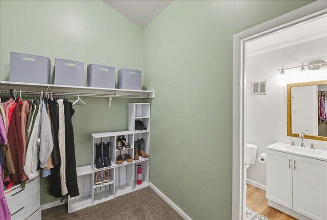 750 Shaker Drive 707, Lexington, KY 40504