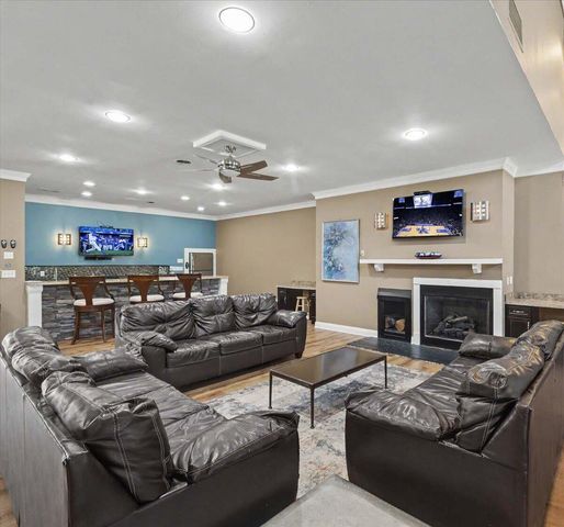 750 Shaker Drive 707, Lexington, KY 40504