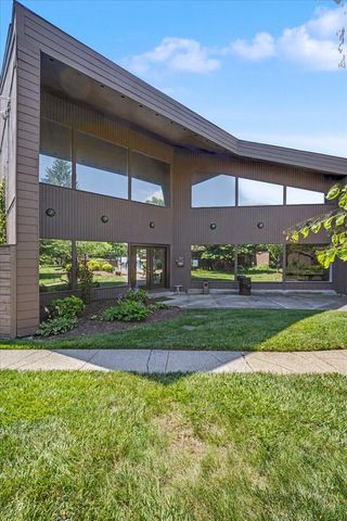 750 Shaker Drive 707, Lexington, KY 40504