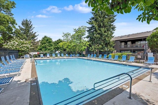 750 Shaker Drive 707, Lexington, KY 40504