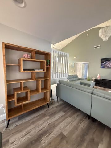 12989 Meadowbreeze Drive, Wellington, FL 33414