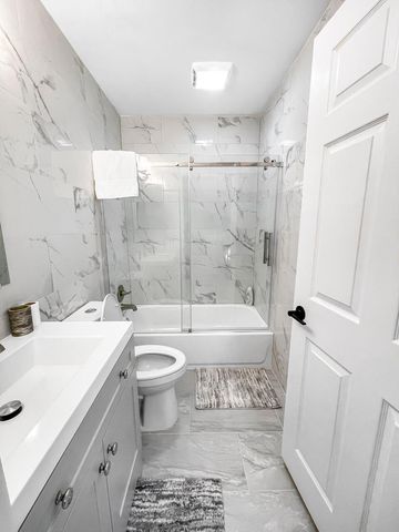 12989 Meadowbreeze Drive, Wellington, FL 33414