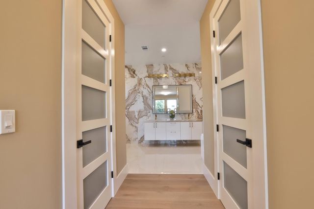 341 Carlyn Avenue, Campbell, CA 95008