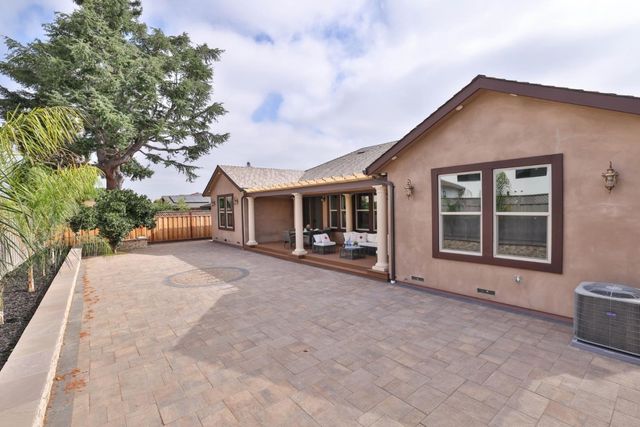 341 Carlyn Avenue, Campbell, CA 95008