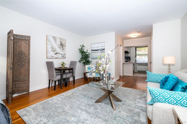 153 E Hartsdale Avenue 1B, Hartsdale, NY 10530