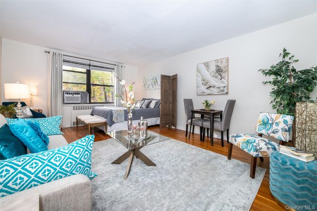 153 E Hartsdale Avenue 1B, Hartsdale, NY 10530