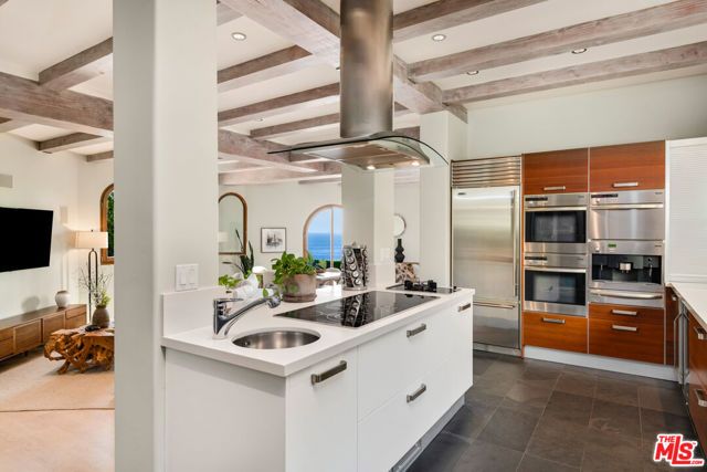 32804 Pacific Coast Highway, Malibu, CA 90265