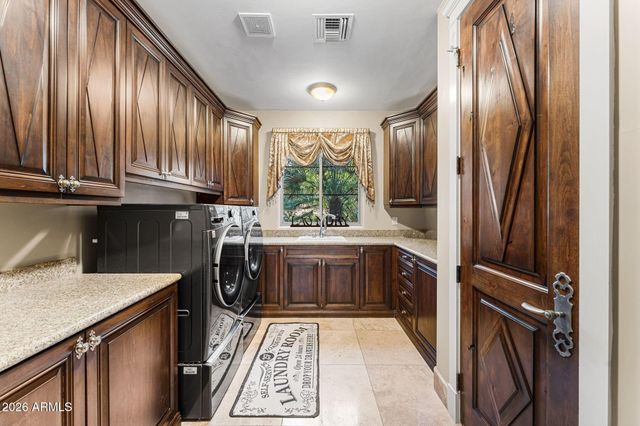11571 E Cochise Drive, Scottsdale, AZ 85259