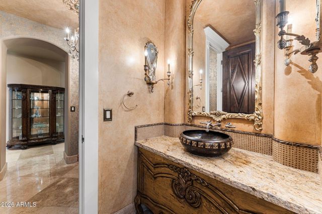11571 E Cochise Drive, Scottsdale, AZ 85259