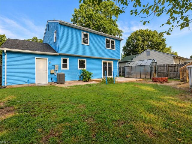 33 Edgemont DR, Hampton, VA 23666