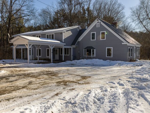 24 Hunt Road, Westmoreland, NH 03467