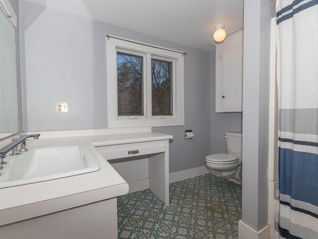 24 Hunt Road, Westmoreland, NH 03467