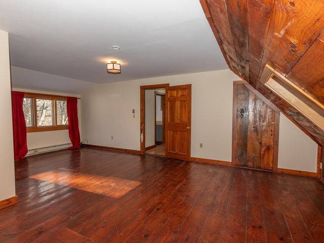 24 Hunt Road, Westmoreland, NH 03467