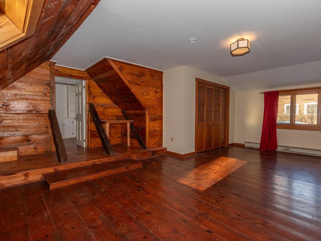 24 Hunt Road, Westmoreland, NH 03467