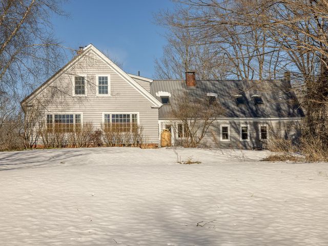 24 Hunt Road, Westmoreland, NH 03467