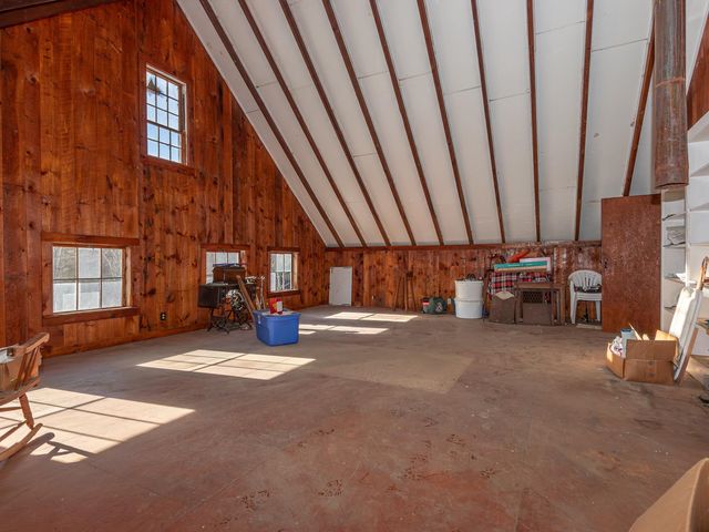 24 Hunt Road, Westmoreland, NH 03467
