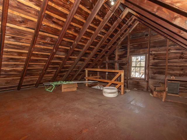 24 Hunt Road, Westmoreland, NH 03467