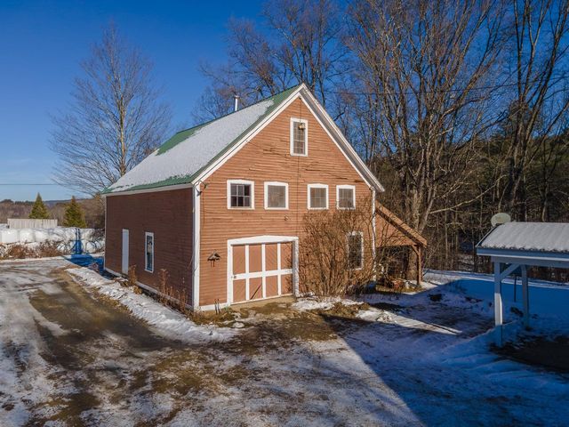 24 Hunt Road, Westmoreland, NH 03467