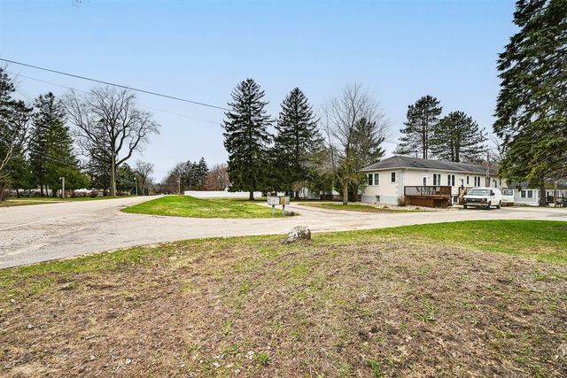 7363 North Shore Drive 5, South Haven, MI 49090